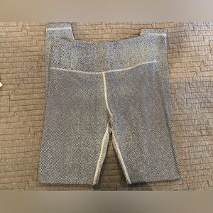 Zyia Racer Light n Tight leggings. 
Size 6-8 long length